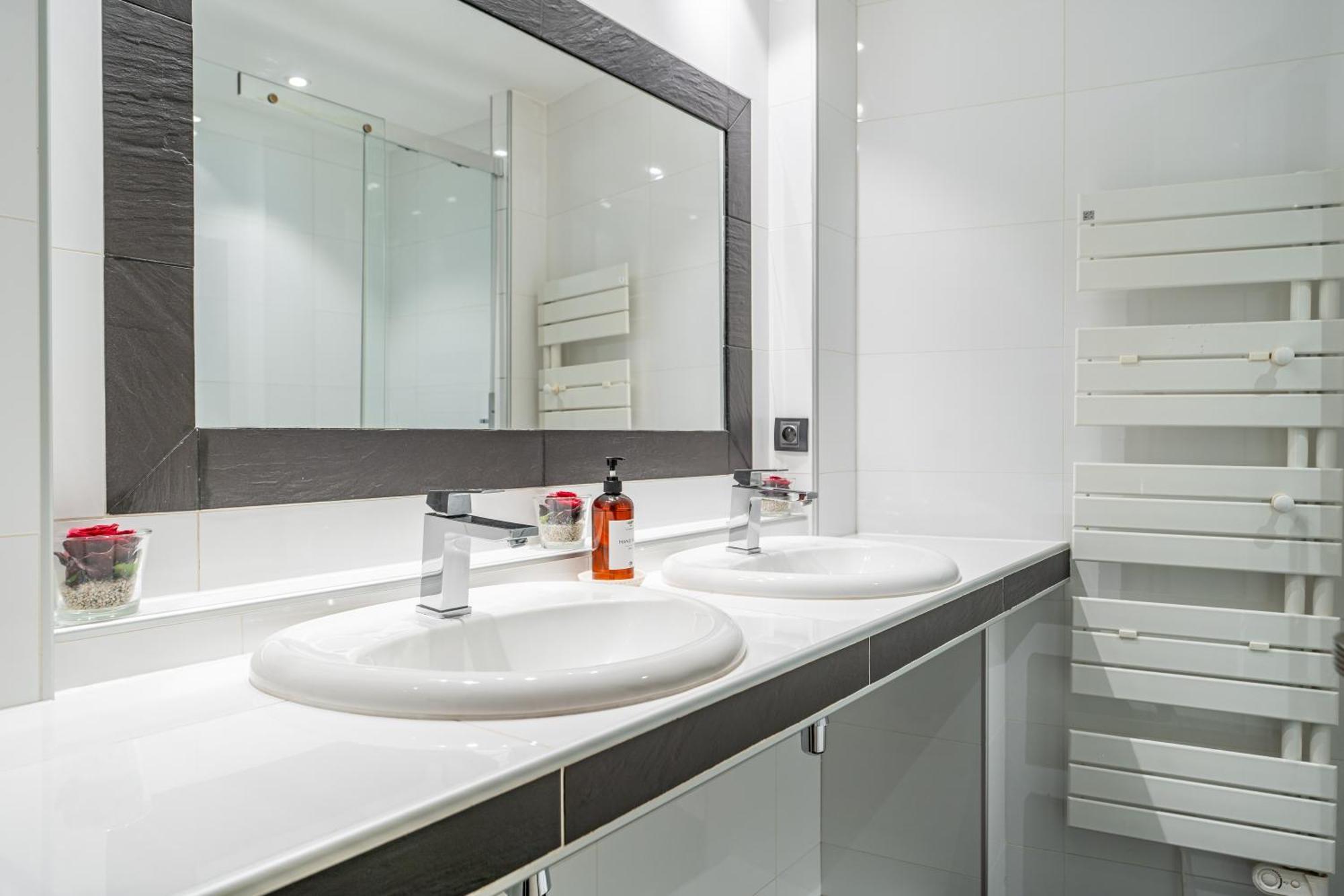 Superbe Appartement De 2 Chambres Au Coeur Du Quartier Gambetta ボルドー エクステリア 写真